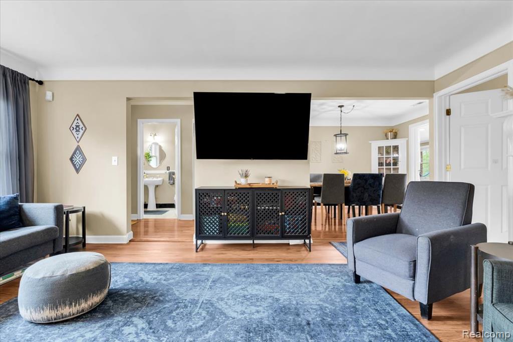4161 Seminole Drive, Royal Oak, MI 48073 — Photo 9