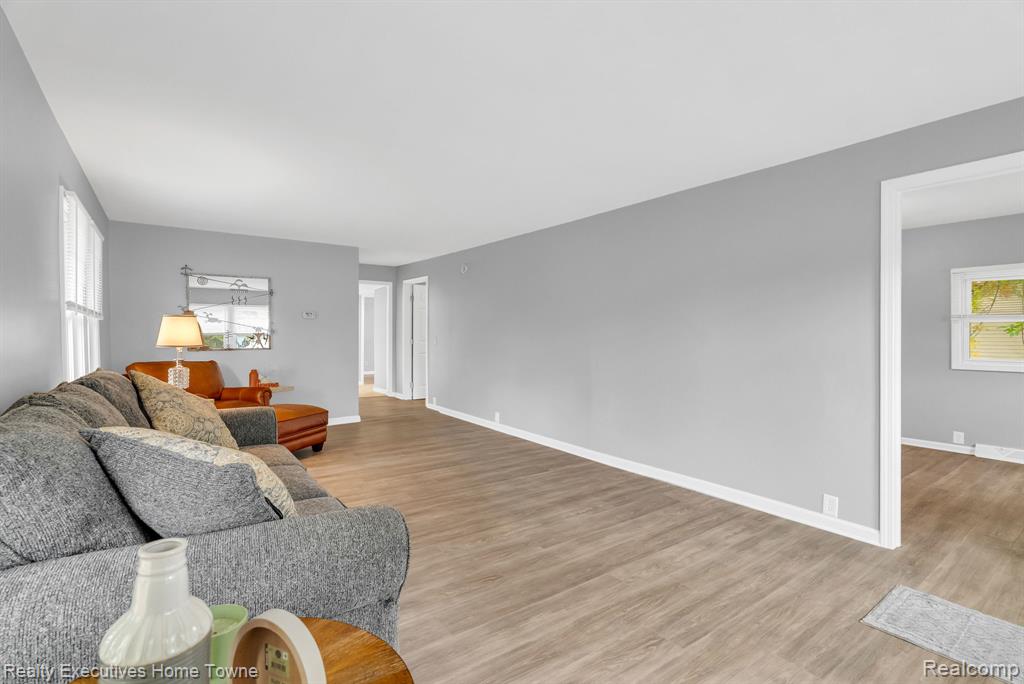 3932 Parker Road, Fort Gratiot, MI 48059 — Photo 6