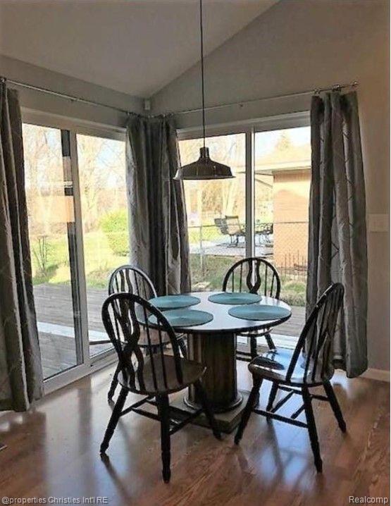44040 N UMBERLAND Circle, Canton, MI 48187 — Photo 3
