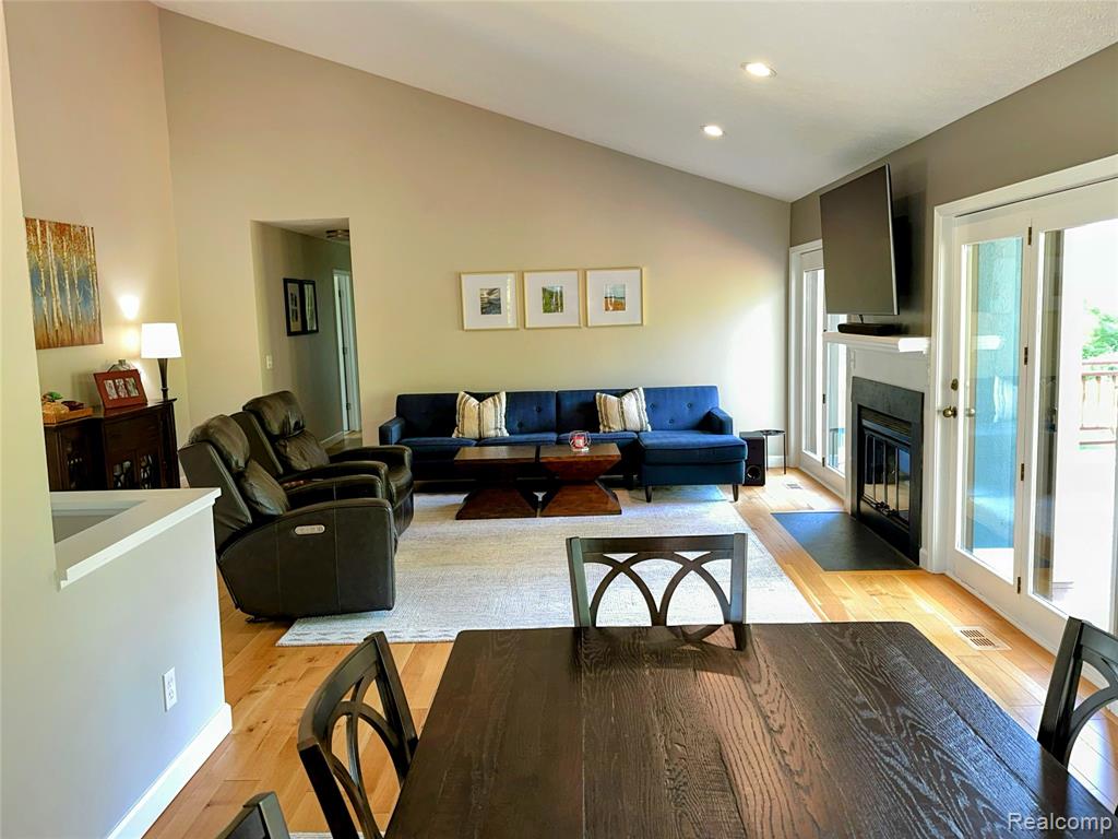 6771 FOXBORO, Brighton, MI 48116 — Photo 19