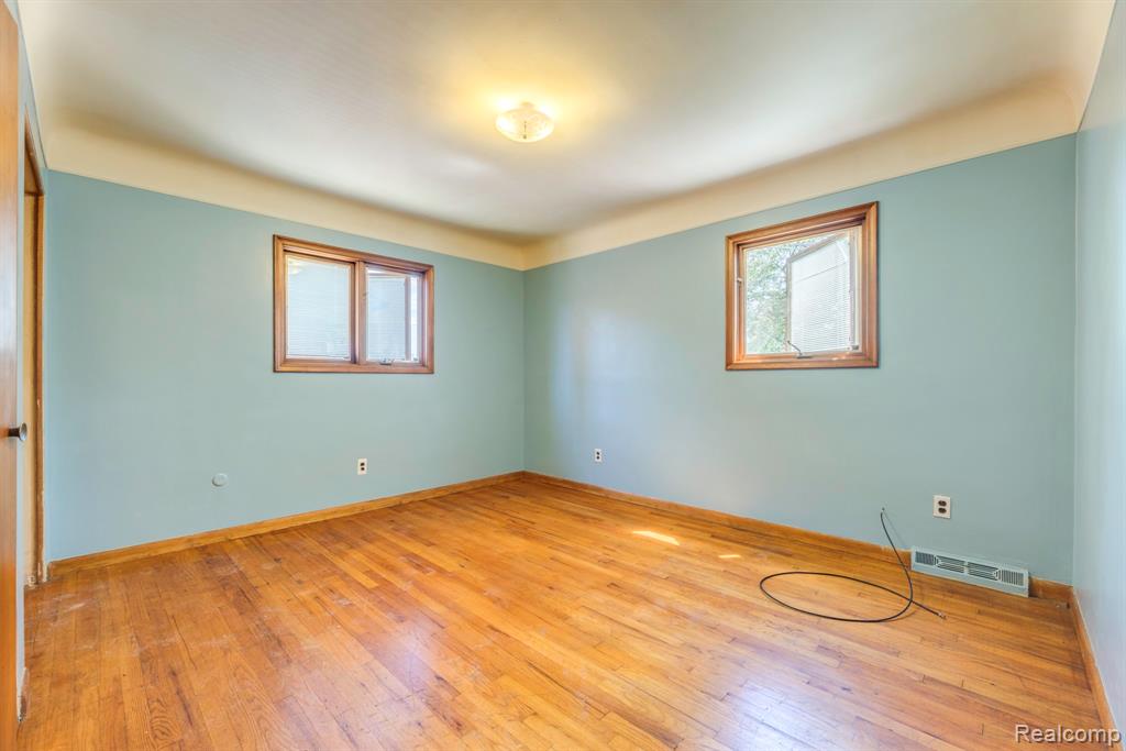 8571 Linda Street, Warren, MI 48093 — Photo 21