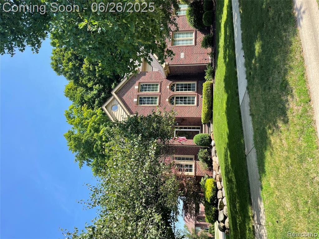 537 Bloomer Ridge Drive, Rochester, MI 48307 — front exterior