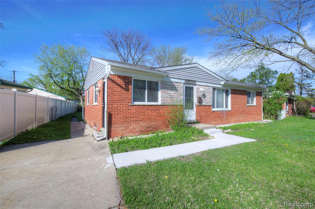 35030 Michelle Drive, Romulus, MI 48174 — Photo 4