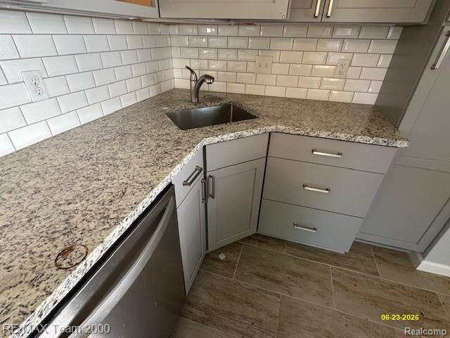 579 E Baker Avenue, Clawson, MI — Photo 14
