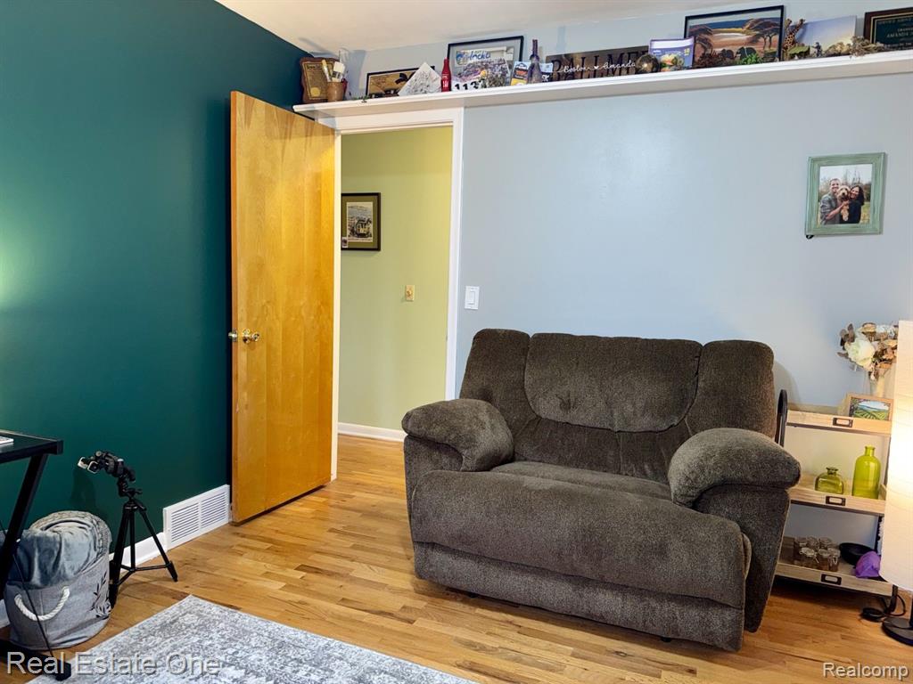 7075 YARMY Drive, Swartz Creek, MI 48473 — Photo 41