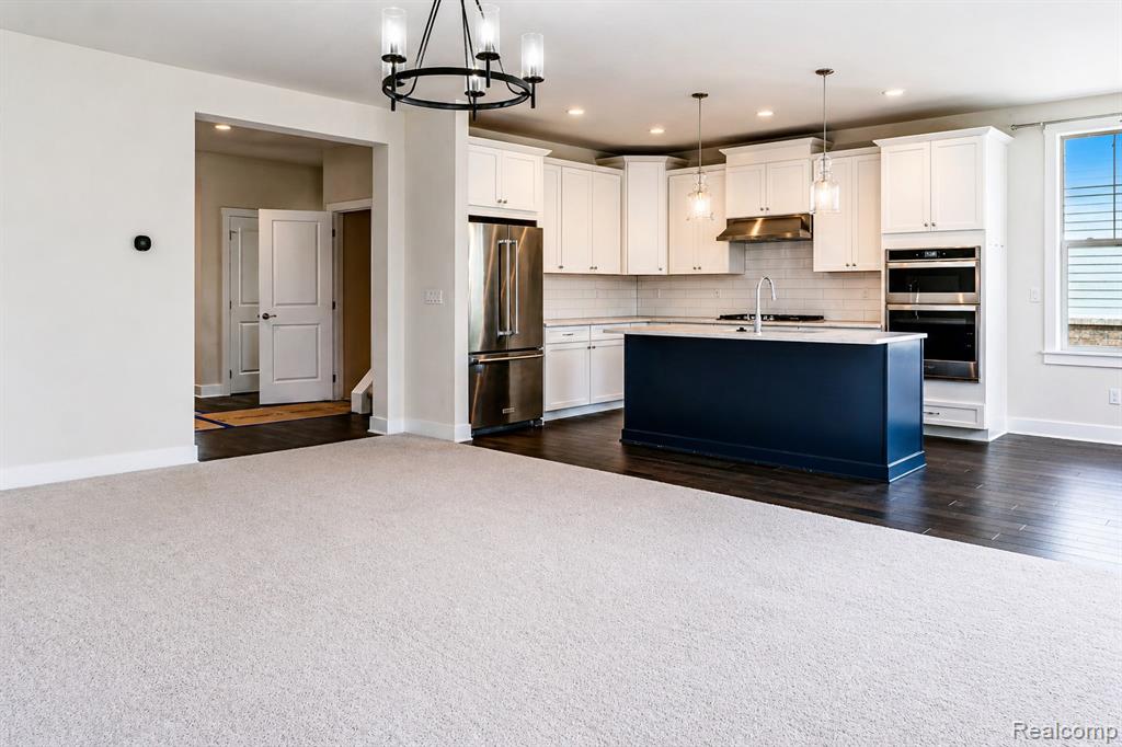 5545 Helmsdale Boulevard, West Bloomfield, MI — Photo 11