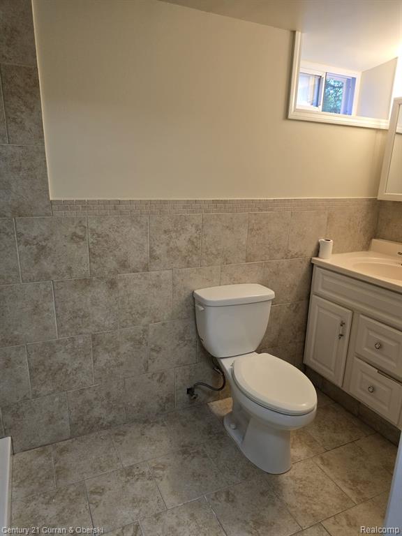 6940 N Beech Daly Road, Dearborn Heights, MI 48127 — Photo 18