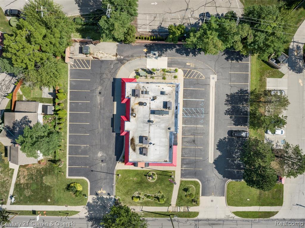 32704 Grand River Avenue, Farmington, MI, 48336