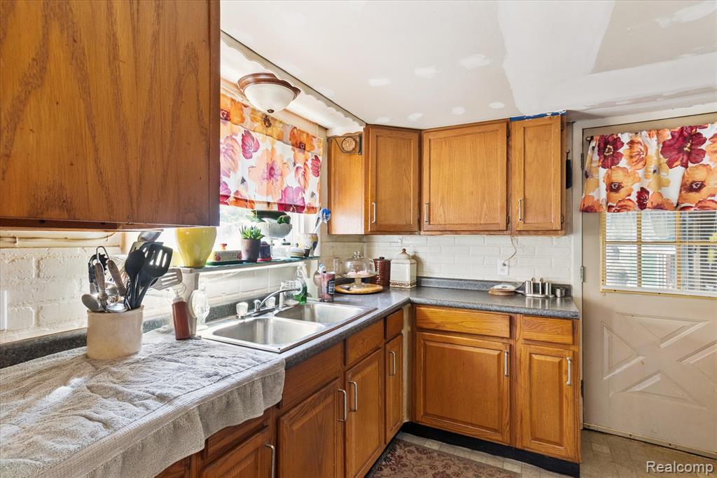 7801 E Michigan Avenue, Jackson, MI 49201 — Photo 13