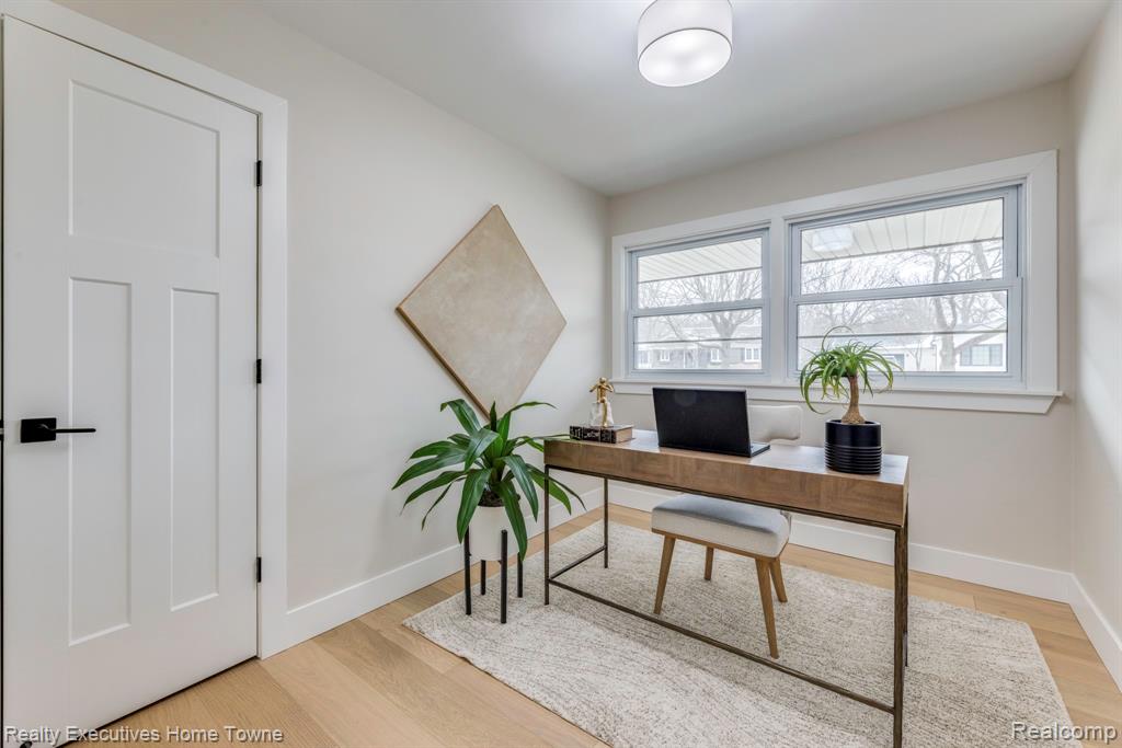 18910 Devonshire Street, Beverly Hills, MI 48025 — Photo 21