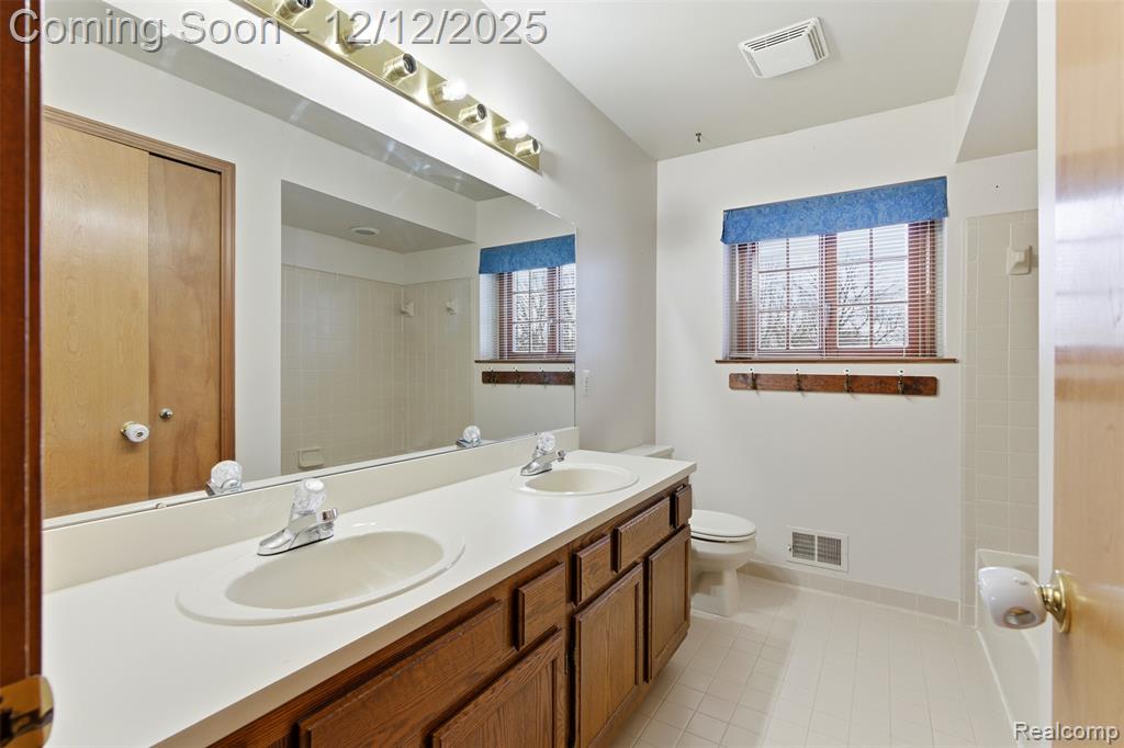 40051 Finley Drive, Canton, MI 48188 — Photo 27