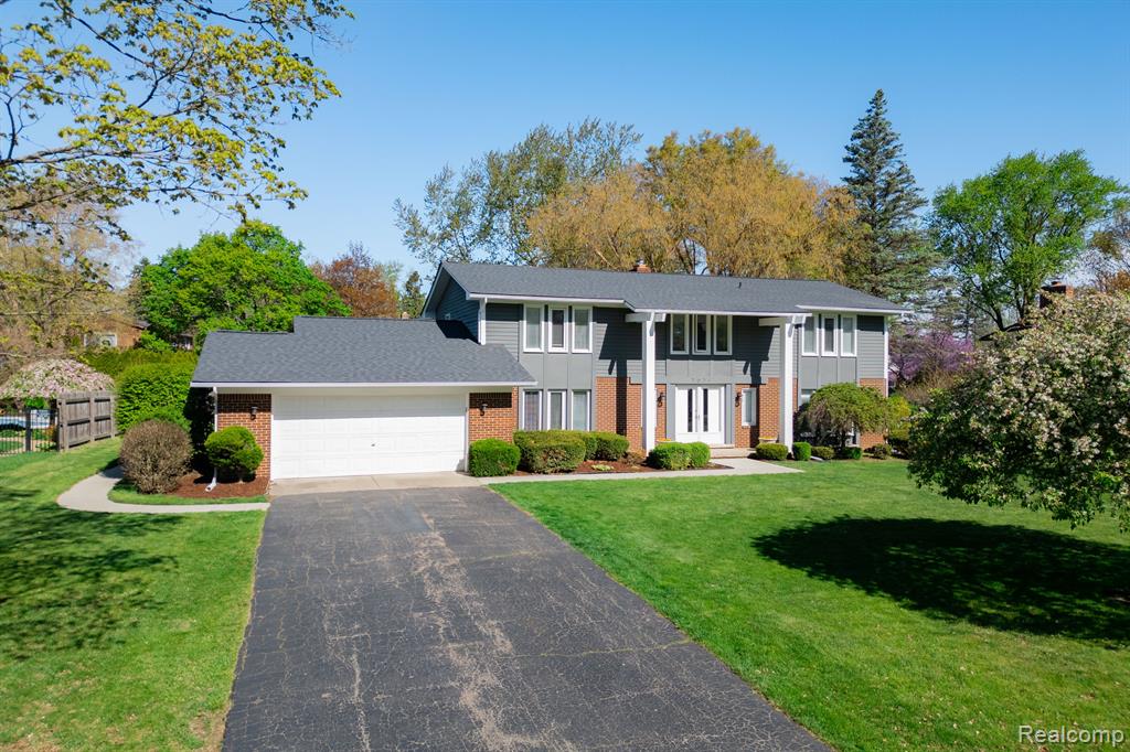 5634 POWDER HORN Drive, West Bloomfield, MI — Photo 31
