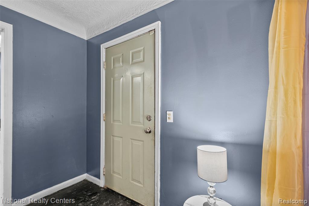 6530 Brace Street, Detroit, MI 48228 — Photo 4