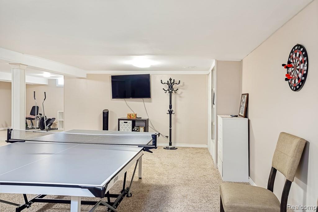 8100 Lochdale Street, Dearborn Heights, MI 48127 — Photo 33