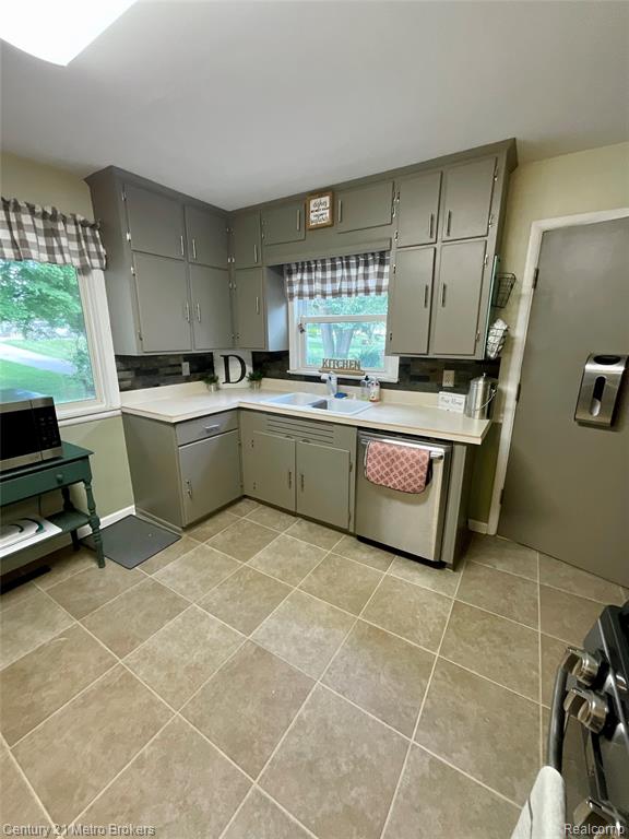 6010 N Seymour Road, Flushing, MI 48433 — Photo 22