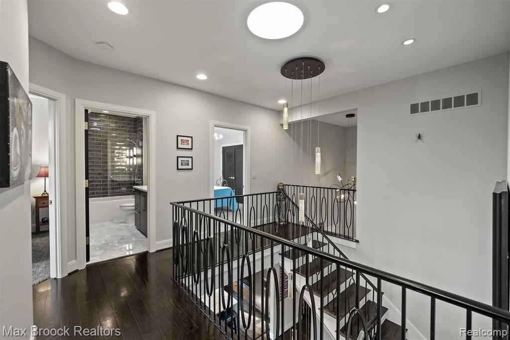 928 Montrose Avenue, Royal Oak, MI 48073 — Photo 32