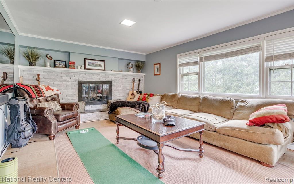 6450 Gilbert Lake Road, Bloomfield Hills, MI 48301 — Photo 14