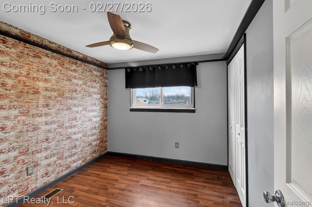 22507 Doncaster Avenue, Brownstown, MI 48193 — Photo 20