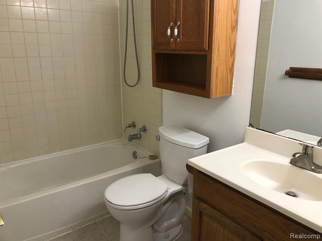 16811 BEECH DALY Road, Redford, MI 48240 — Photo 11