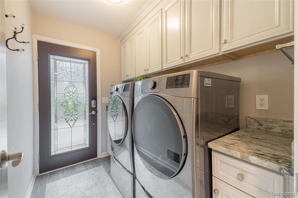 9158 Manchester Boulevard, Grosse Ile, MI 48138 — Photo 30