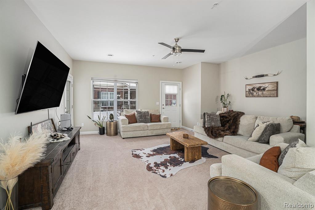 911 Watercress Lane, Fenton, MI 48430 — Photo 3