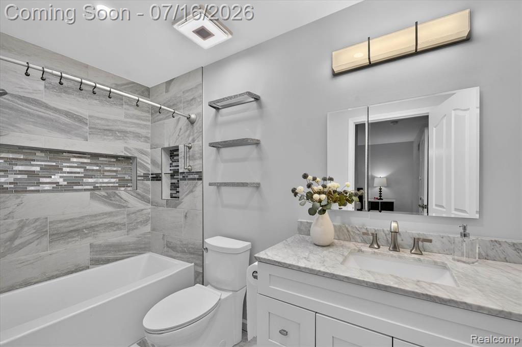48560 Manhattan Circle, Canton, MI 48188 — Photo 31