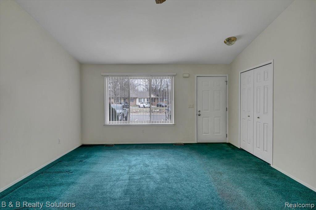 460 FAIRGROVE Street, Romeo, MI 48065 — Photo 8