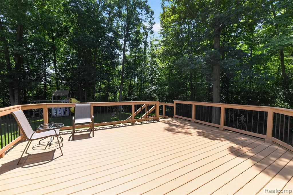 2445 Lorraina Lane, Hartland, MI 48353 — Photo 33