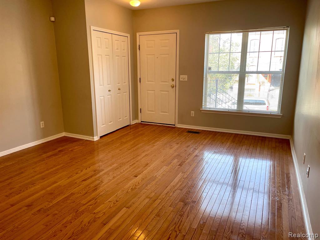 90 ADELAIDE Street, Detroit, MI 48201 — Photo 12