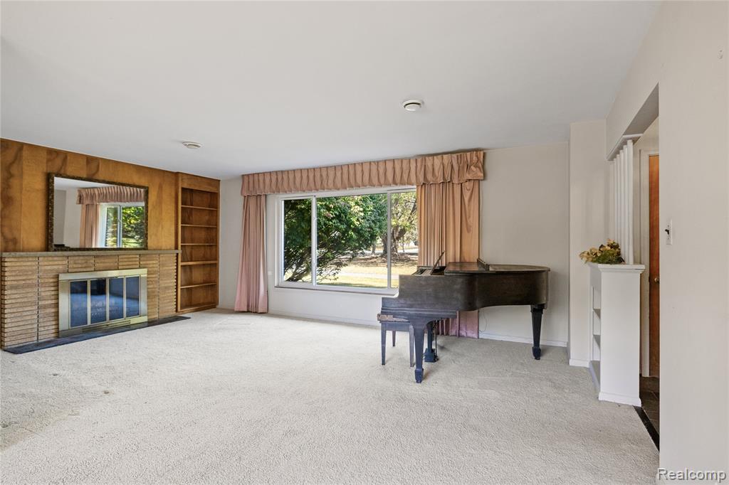 7250 Ten Hill Road, West Bloomfield, MI — Photo 19