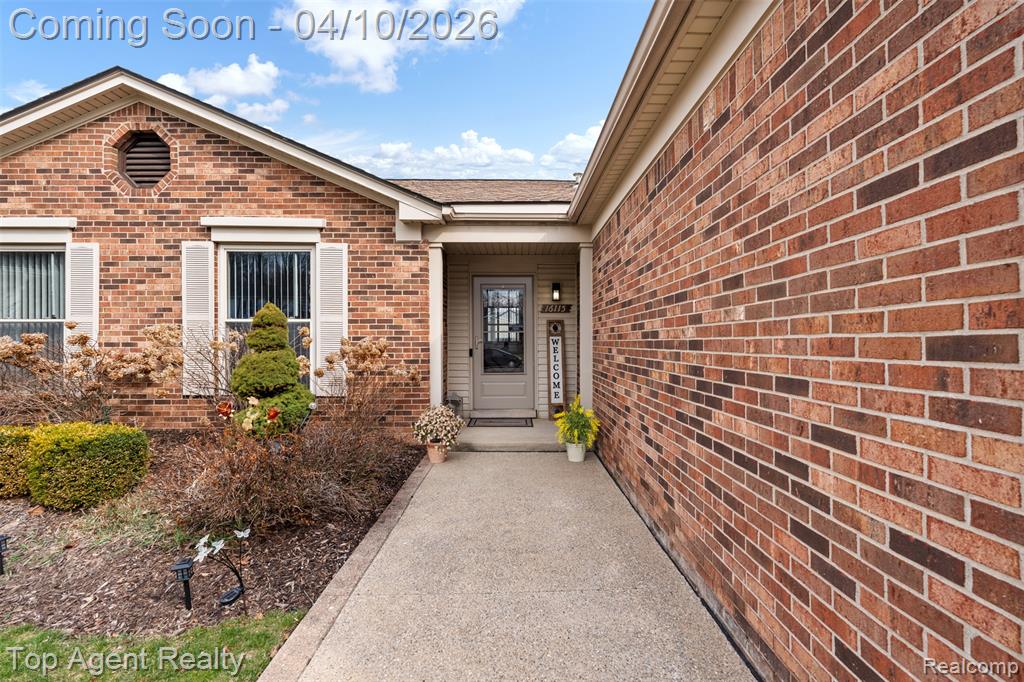16115 Bayham Court, Clinton Twp, MI 48038 — Photo 4