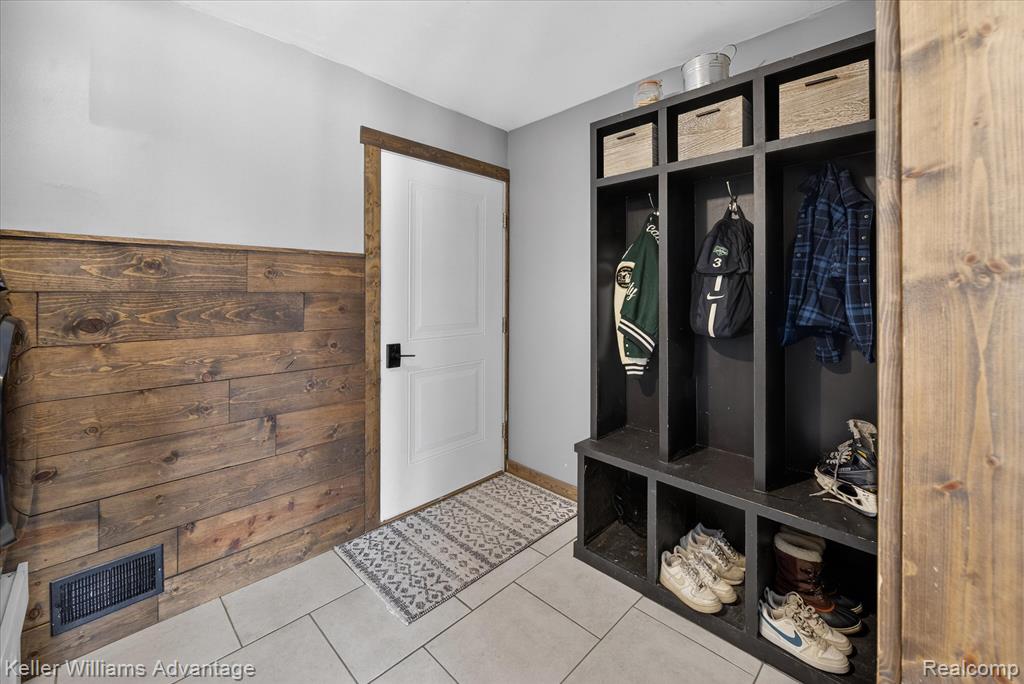 47707 Rochester Drive, Novi, MI — Photo 18