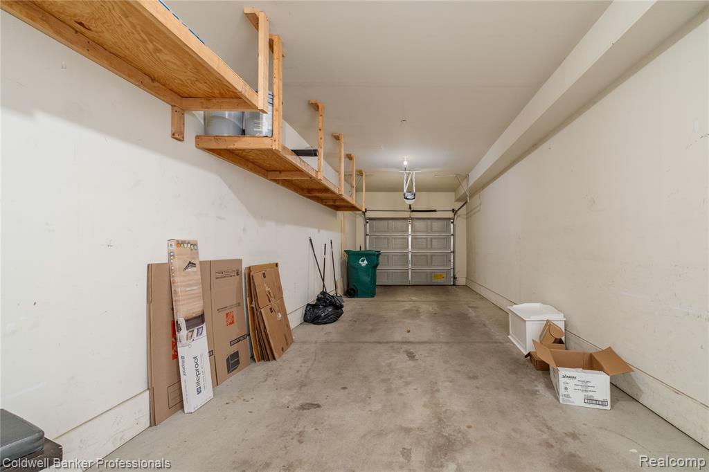 2104 Trailway Court, Commerce Twp, MI 48390 — Photo 31