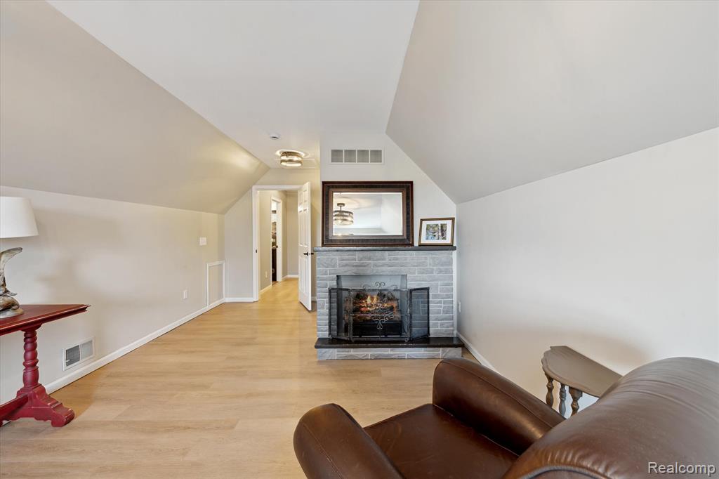 6201 Academy Drive, Brighton, MI 48116 — Photo 22