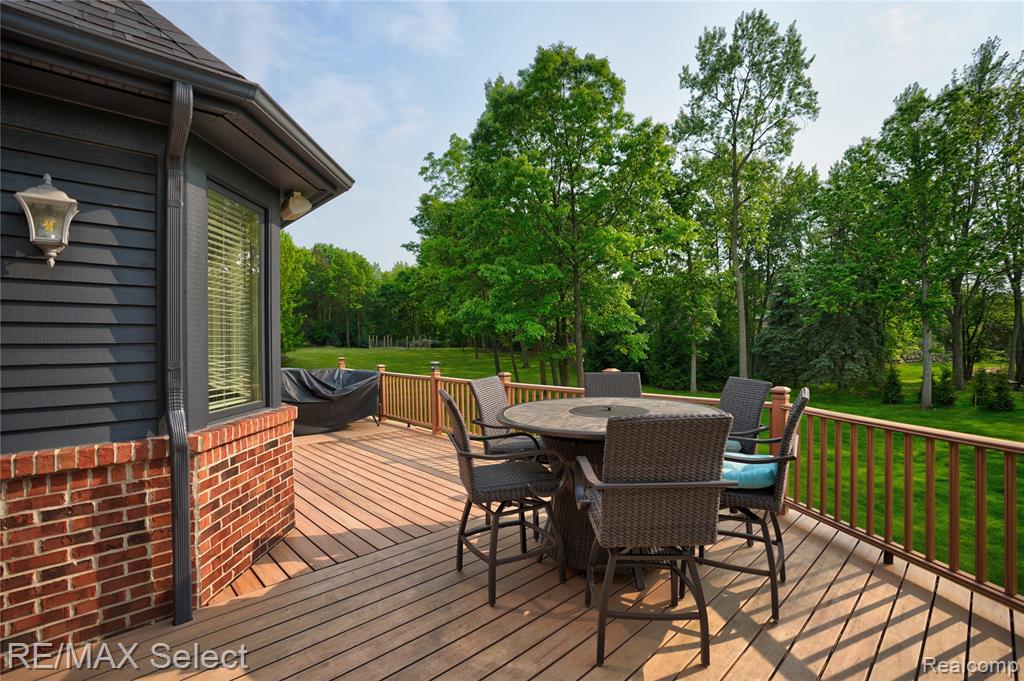 8320 MISTY, Grand Blanc, MI 48439 — Photo 25