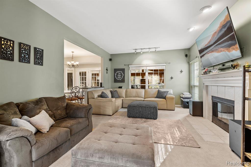 1095 APPALOOSA Court, South Lyon, MI 48178 — Photo 9