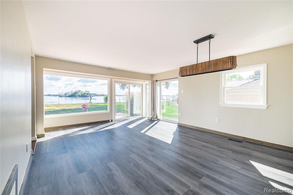 27627 Elba Drive, Grosse Ile, MI 48138 — Photo 11