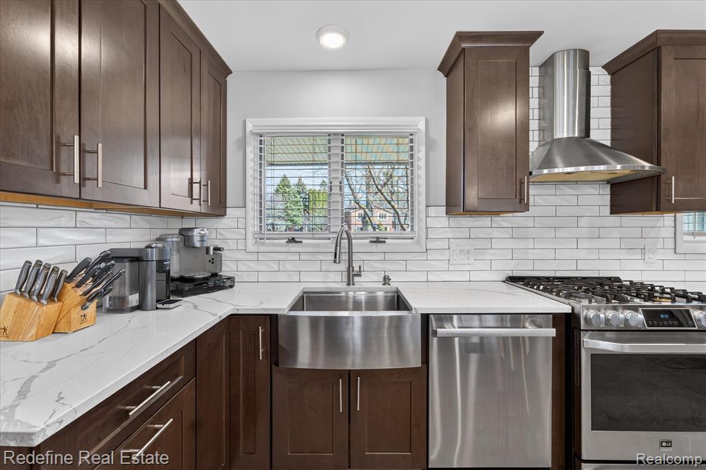 47025 S Chigwidden Drive, Northville, MI 48167 — Photo 13
