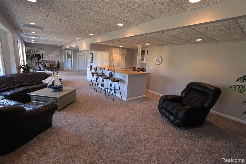 5470 HURON HILLS Drive, Commerce Twp, MI 48382 — Photo 35