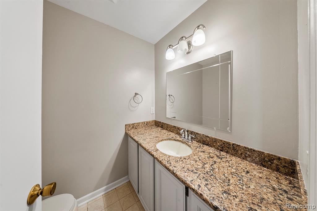 9415 Lakewood Drive, Grosse Ile, MI 48138 — Photo 19