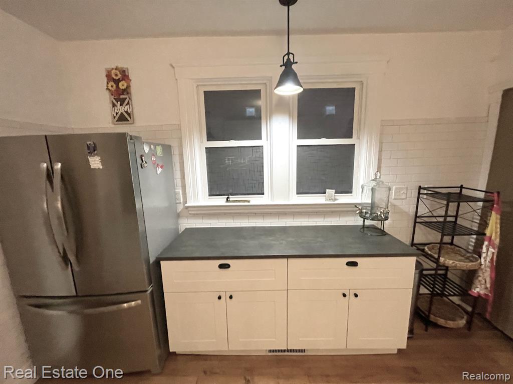 2454 Florian Street, Hamtramck, MI 48212 — Photo 17