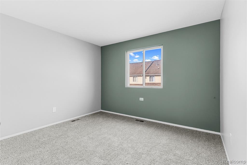 253 Stonegate W, Pontiac, MI 48341 — Photo 24