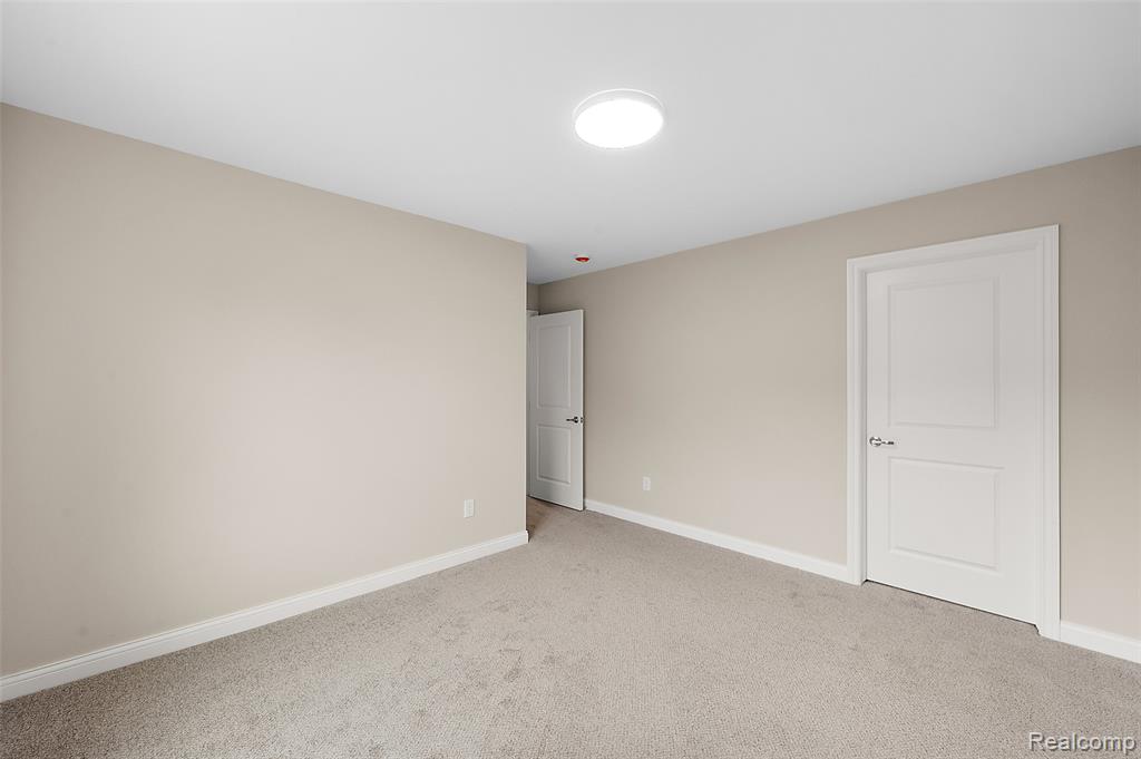 18901 Via Firenze Drive, Macomb, MI 48044 — Photo 33