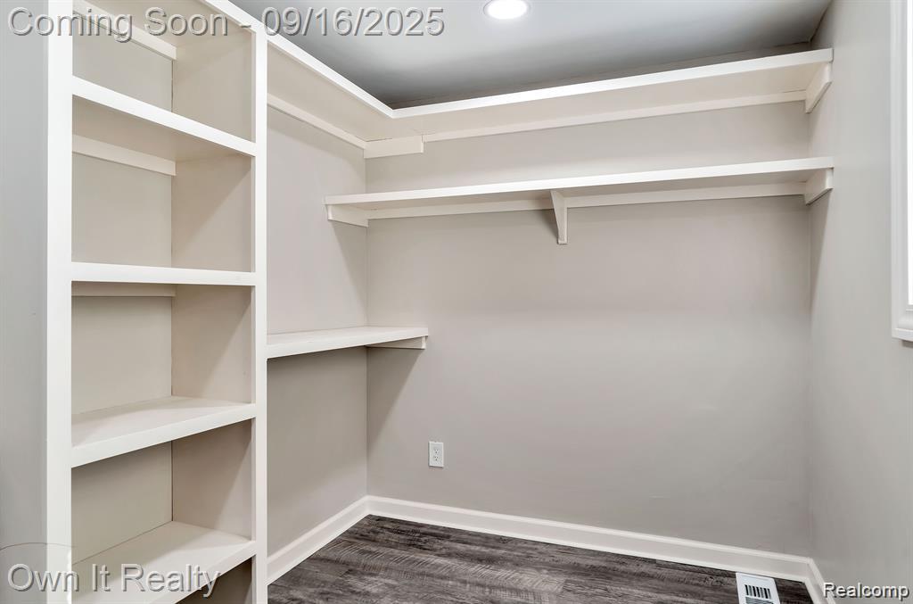 7743 Dolphin, Detroit, MI 48239 — Photo 24