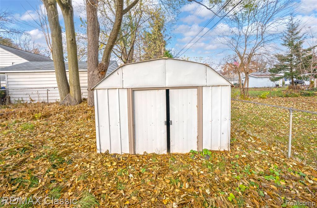 1439 Kingsley Street, Mount Clemens, MI 48043 — Photo 25