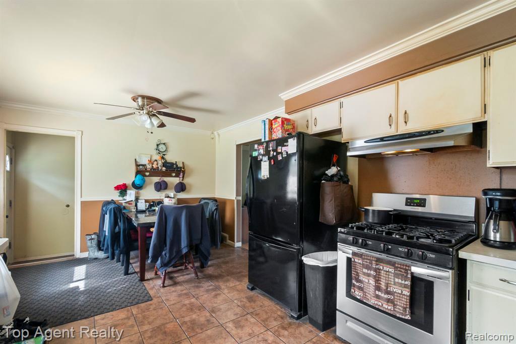 54951 Ridge Road, New Baltimore, MI 48047 — Photo 29