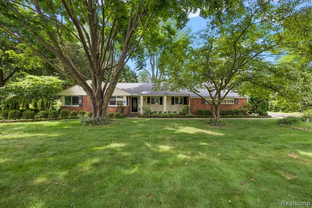 4110 Orchard Hill Drive, Bloomfield Hills, MI 48304 — Photo 2