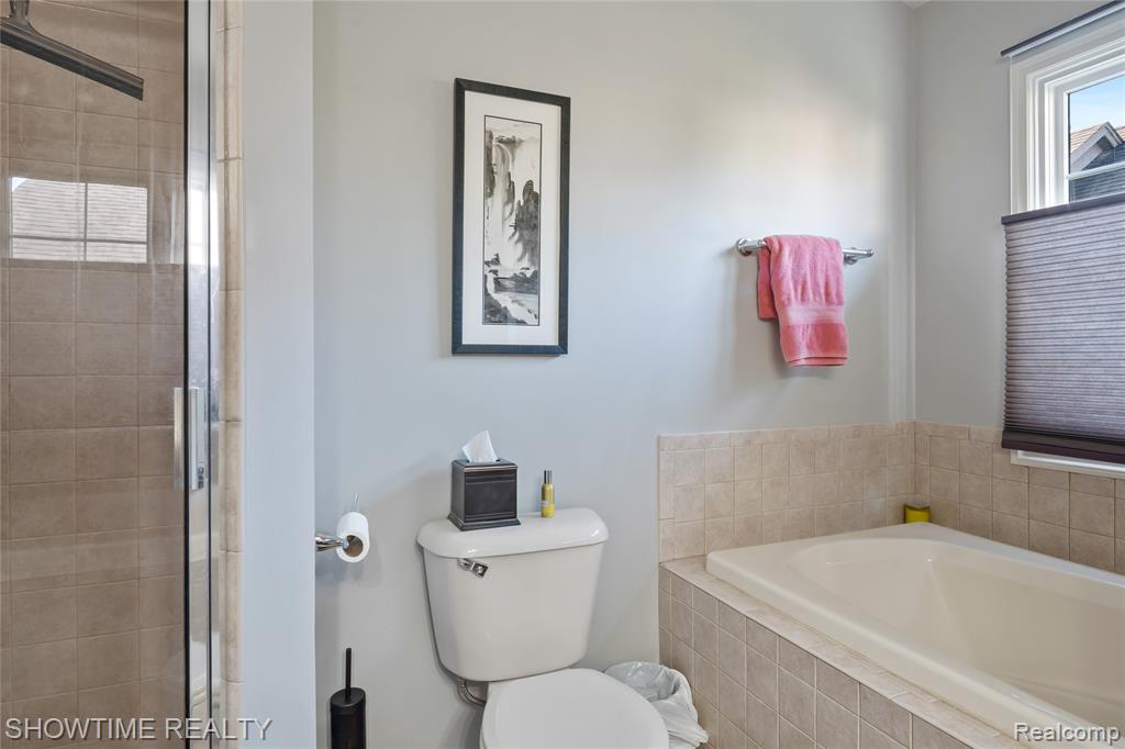 4341 Summer Place, Shelby Twp, MI 48316 — Photo 22