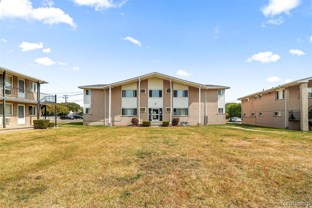 700 Harrison Boulevard, Lincoln Park, MI 48146