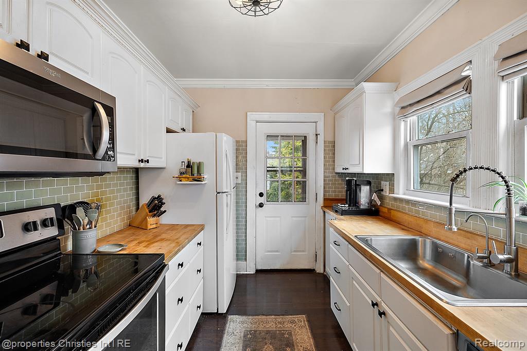 702 S Vermont Avenue, Royal Oak, MI 48067 — Photo 13